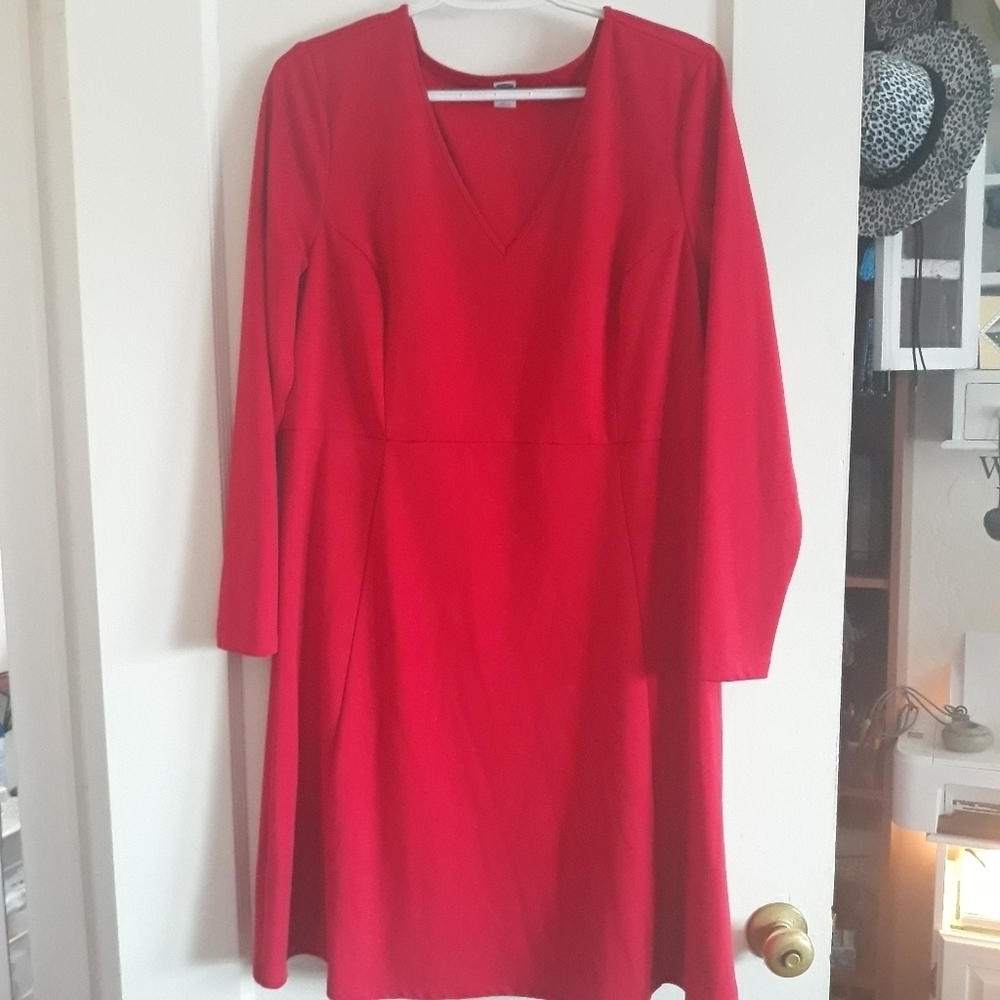 Red fitted swing dress - Picture 5 of 5